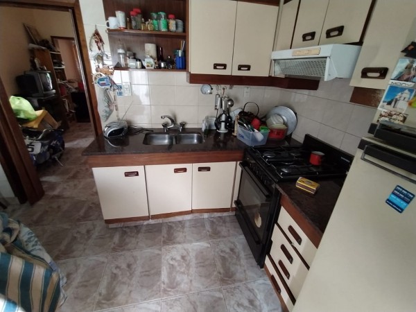 Hermosa Casa Multifamiliar, cochera pasante, lote 10x50 (Villa Lugano)