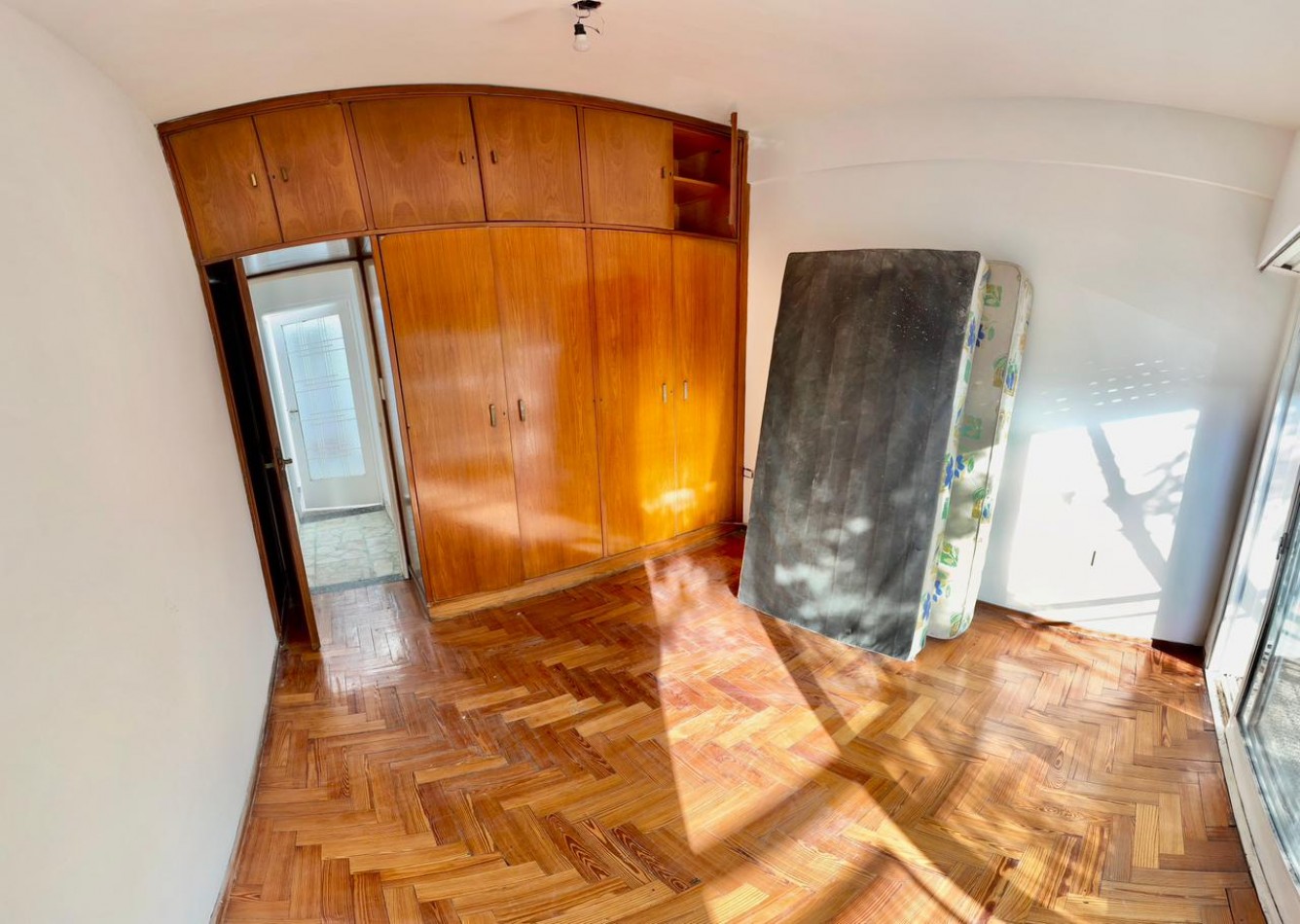 Se vende departamento cuatro amb, remodelado, con espacio aereo!!!