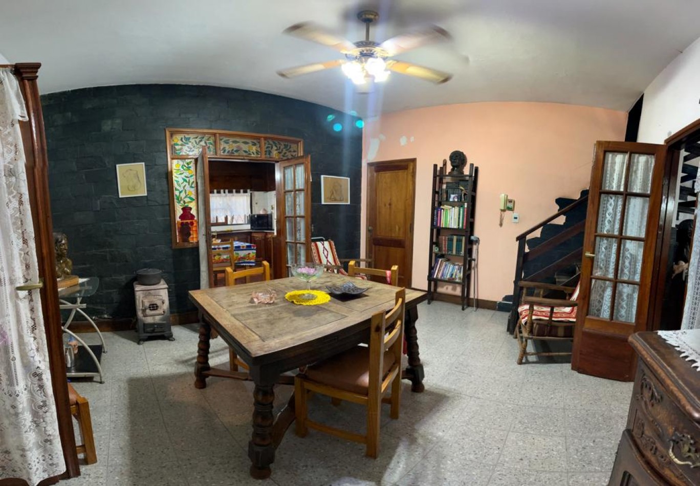 Se Vende, PH tipo casa, independiente, con cochera, multi familiar. (Ciudadela)