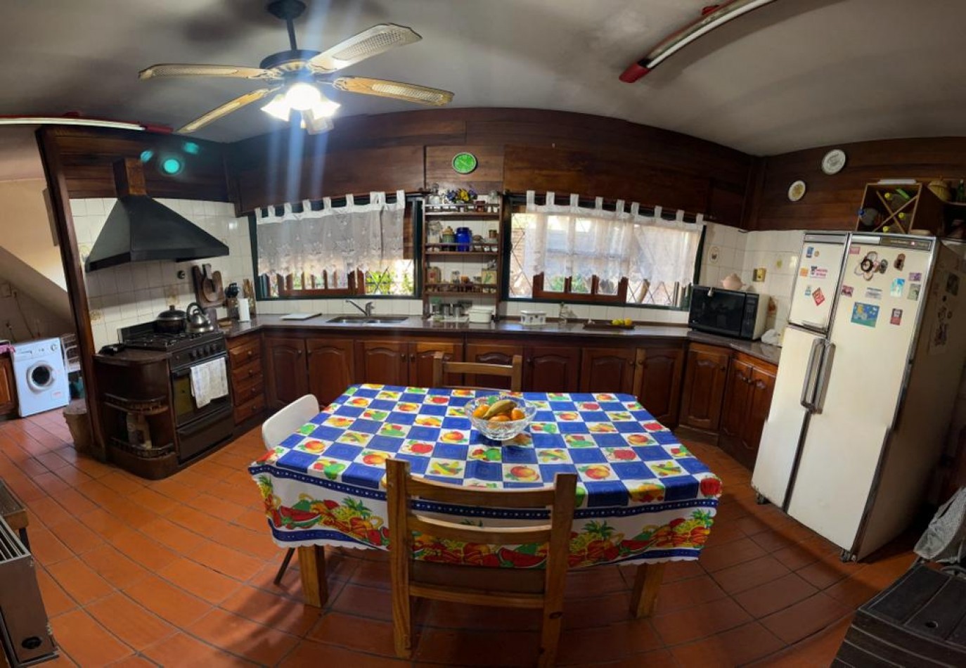 Se Vende, PH tipo casa, independiente, con cochera, multi familiar. (Ciudadela)