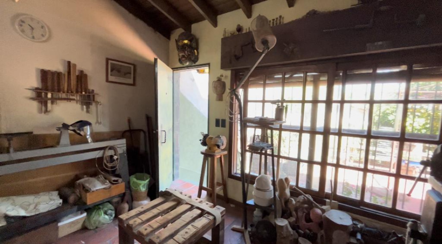 Se Vende, PH tipo casa, independiente, con cochera, multi familiar. (Ciudadela)