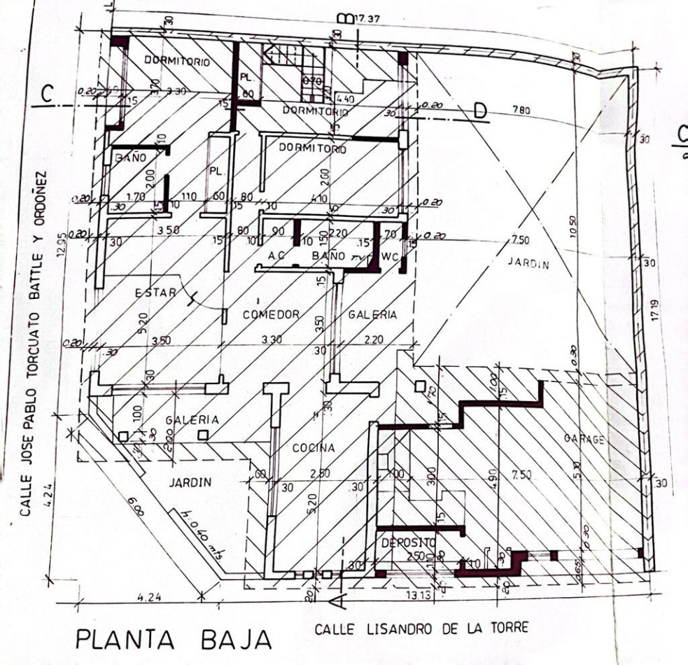 En Venta Casa cuatro ambientes, cochera doble, piscina, Excelente!! (Villa Lugano)