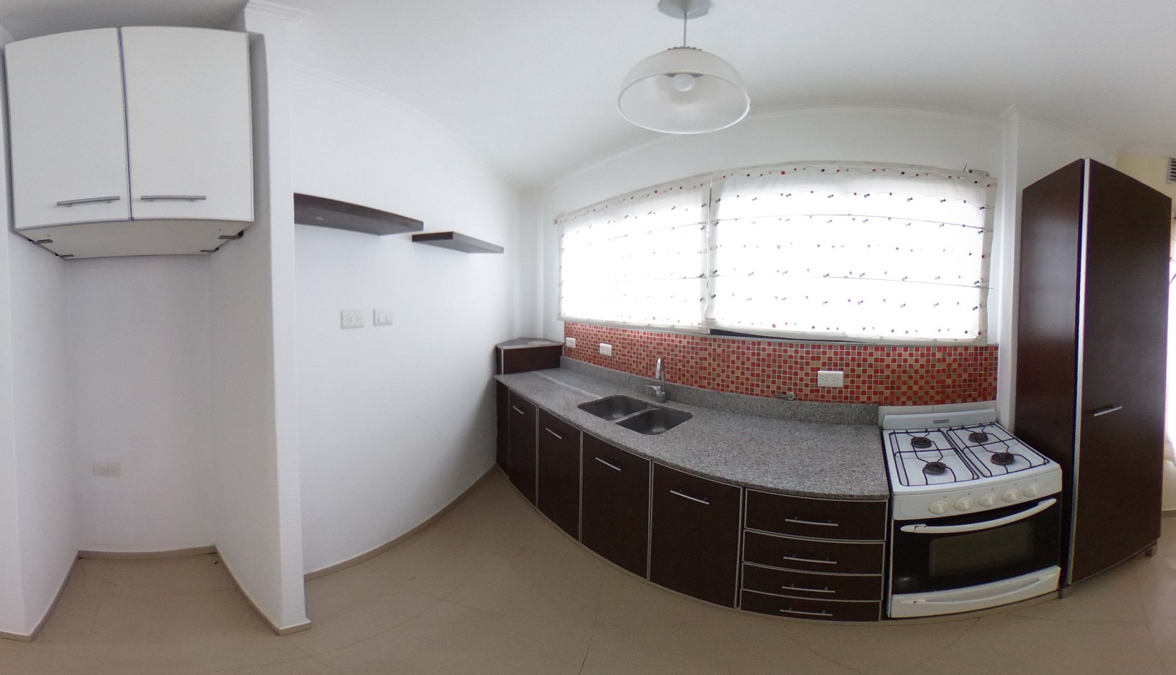 Se Alquila PH tres amb, entrada independiente (Villa Luzuriaga) 