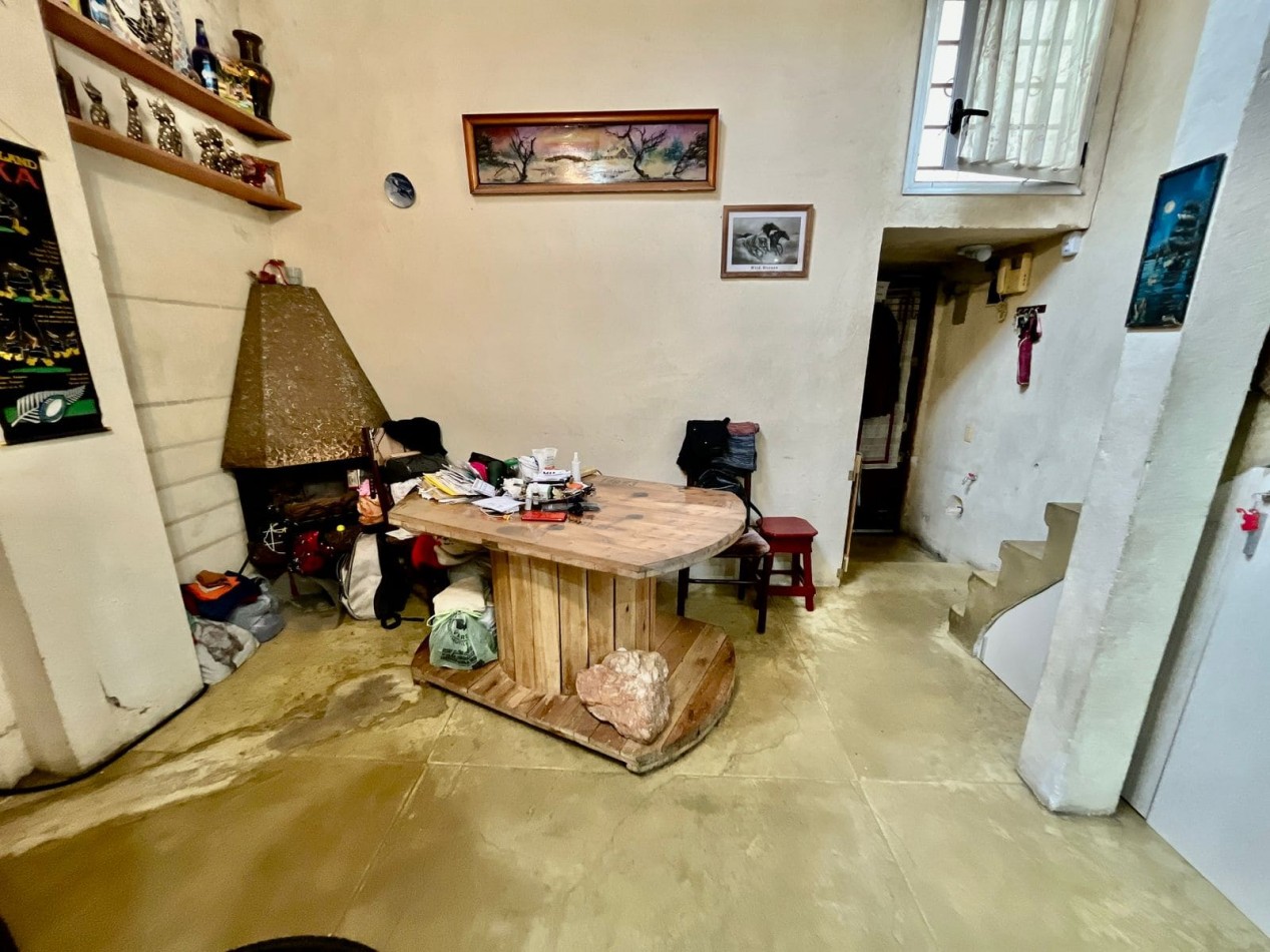 Se Vende PH dos ambientes, contrafrente (Barracas)