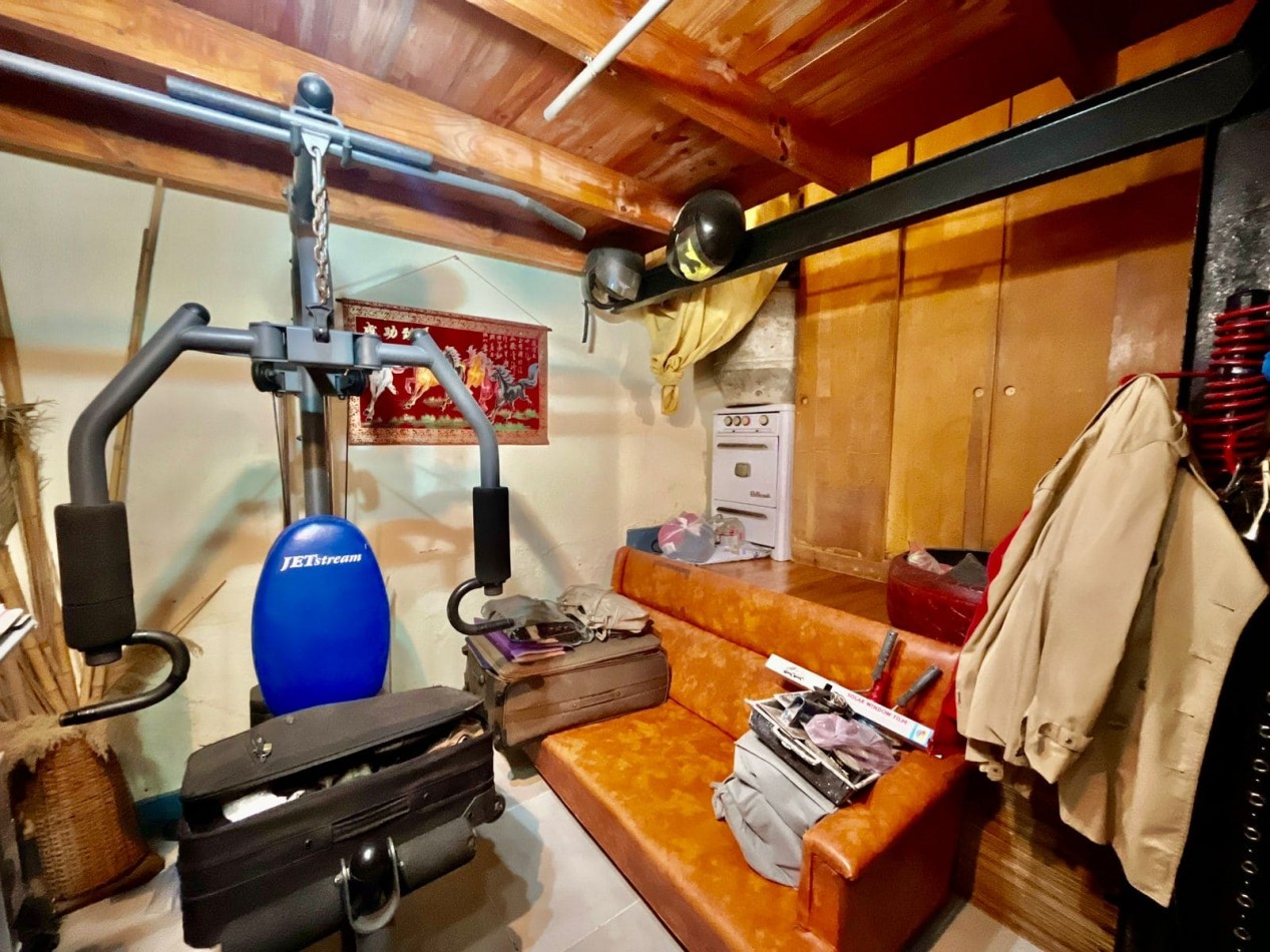 Se Vende PH dos ambientes, contrafrente (Barracas)