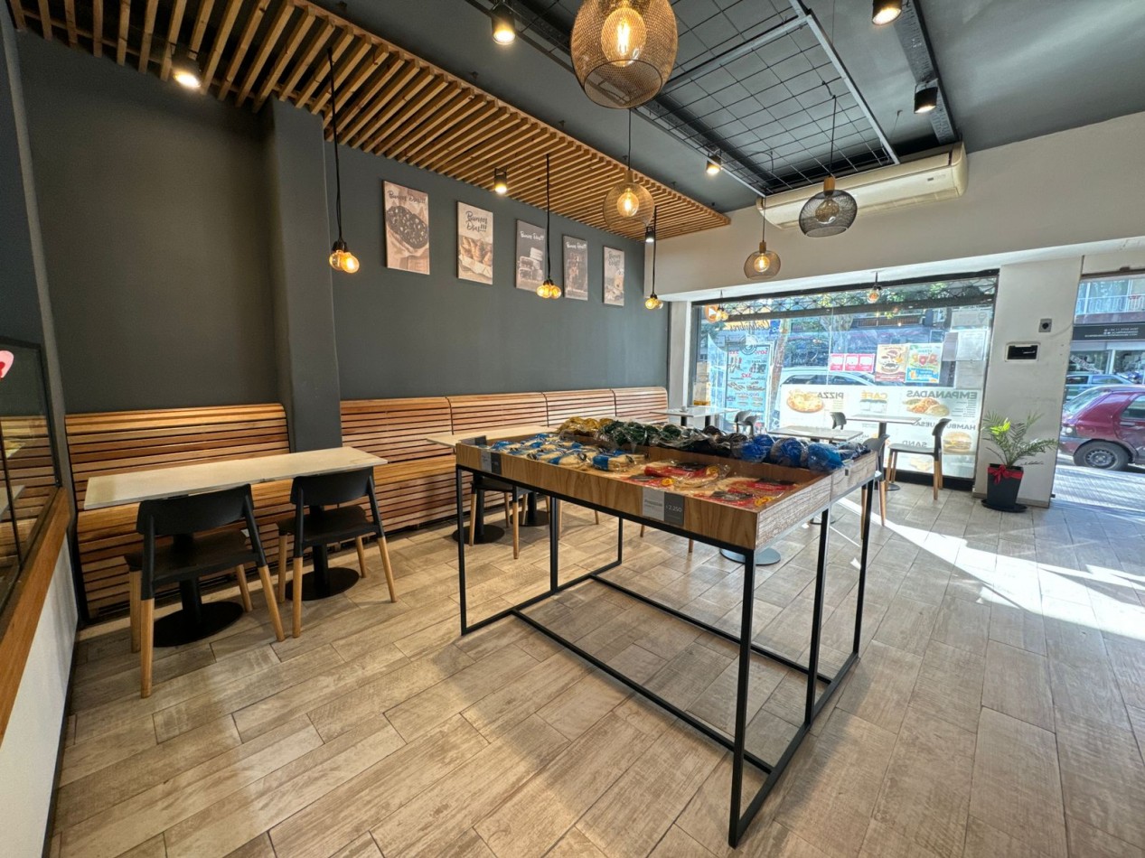 Se Vende Local Comercial (Villa Lugano)