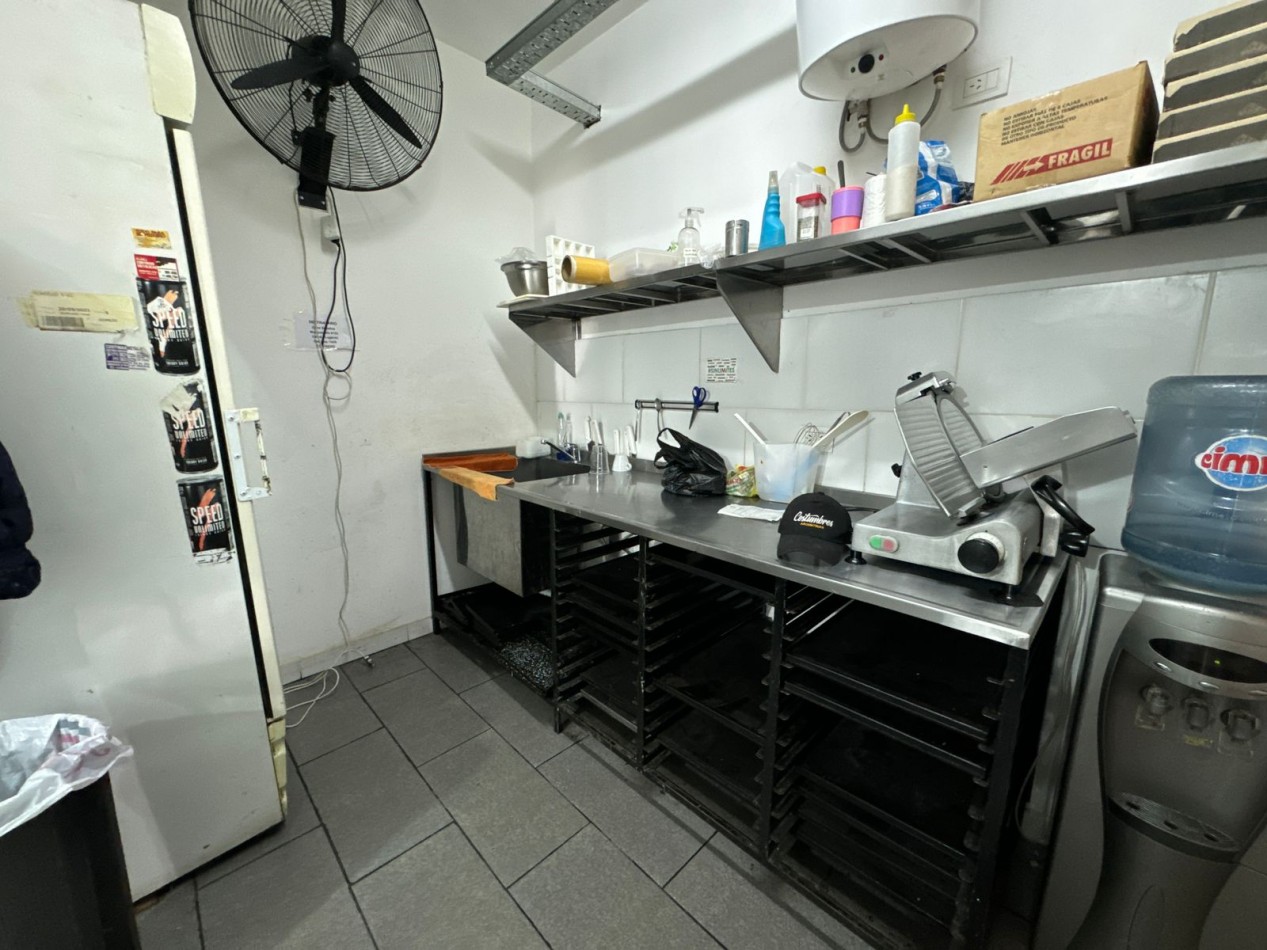 Se Vende Local Comercial (Villa Lugano)