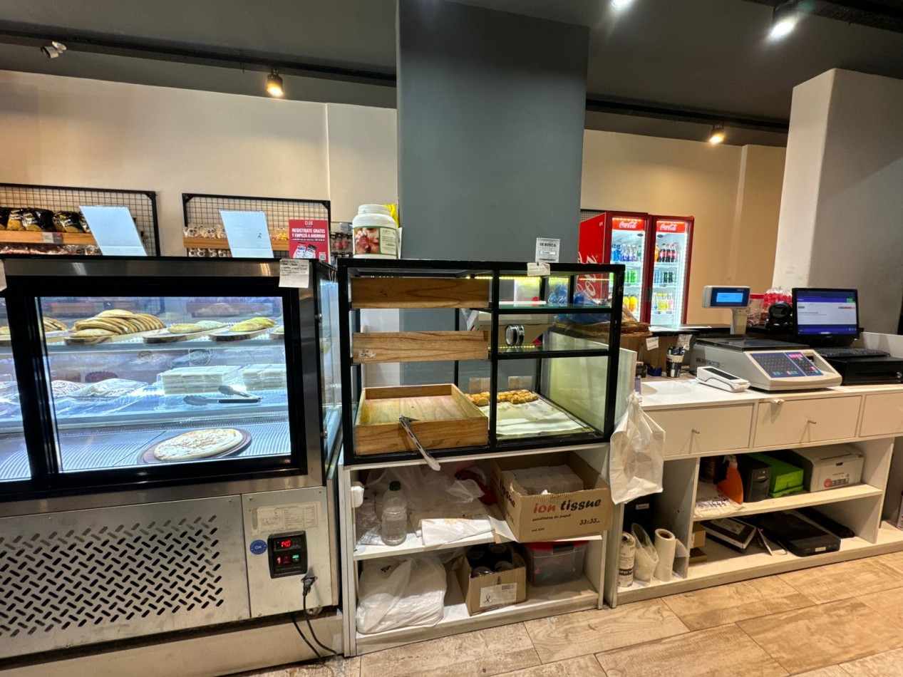 Se Vende Local Comercial (Villa Lugano)