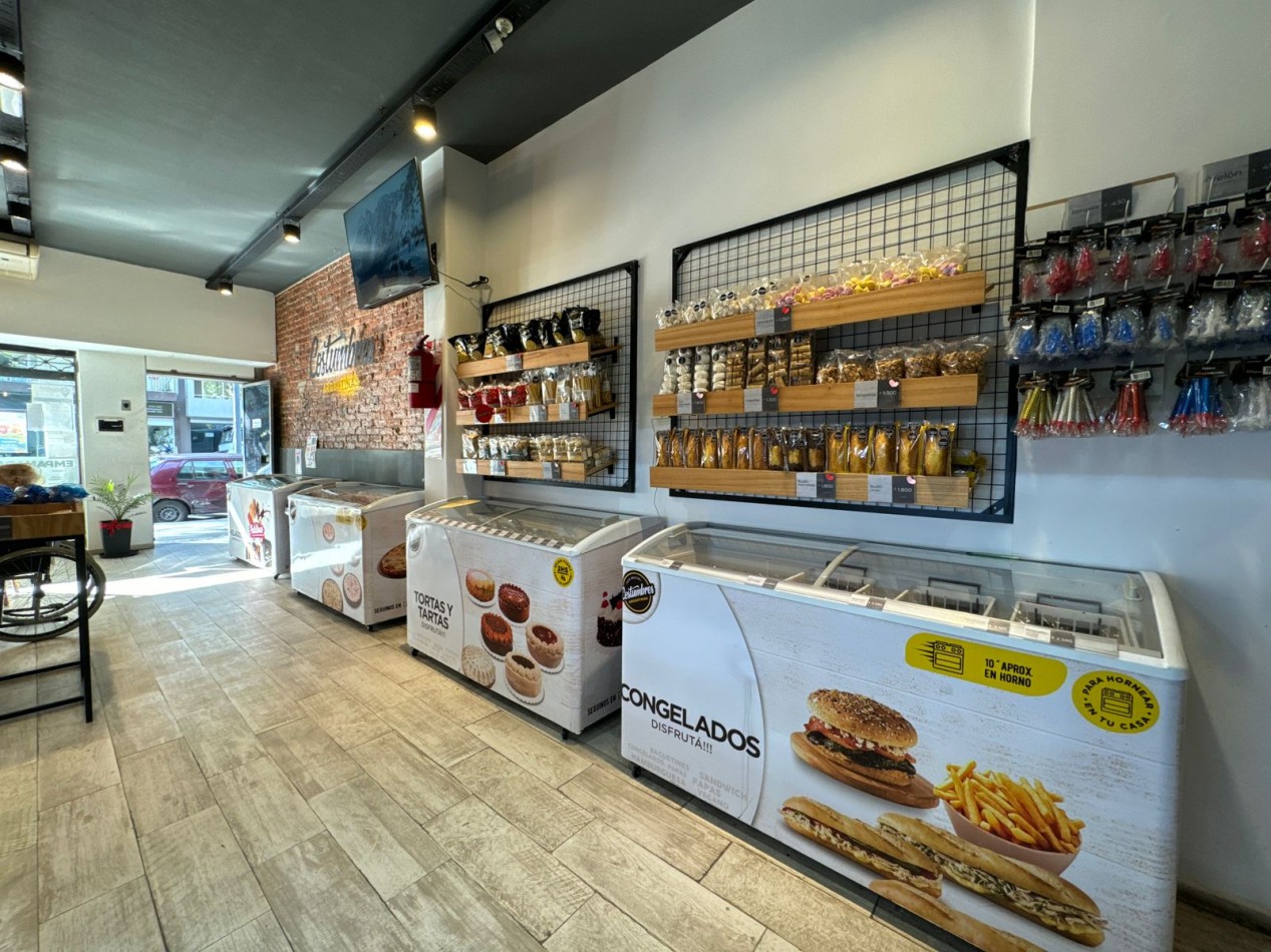 Se Vende Local Comercial (Villa Lugano)