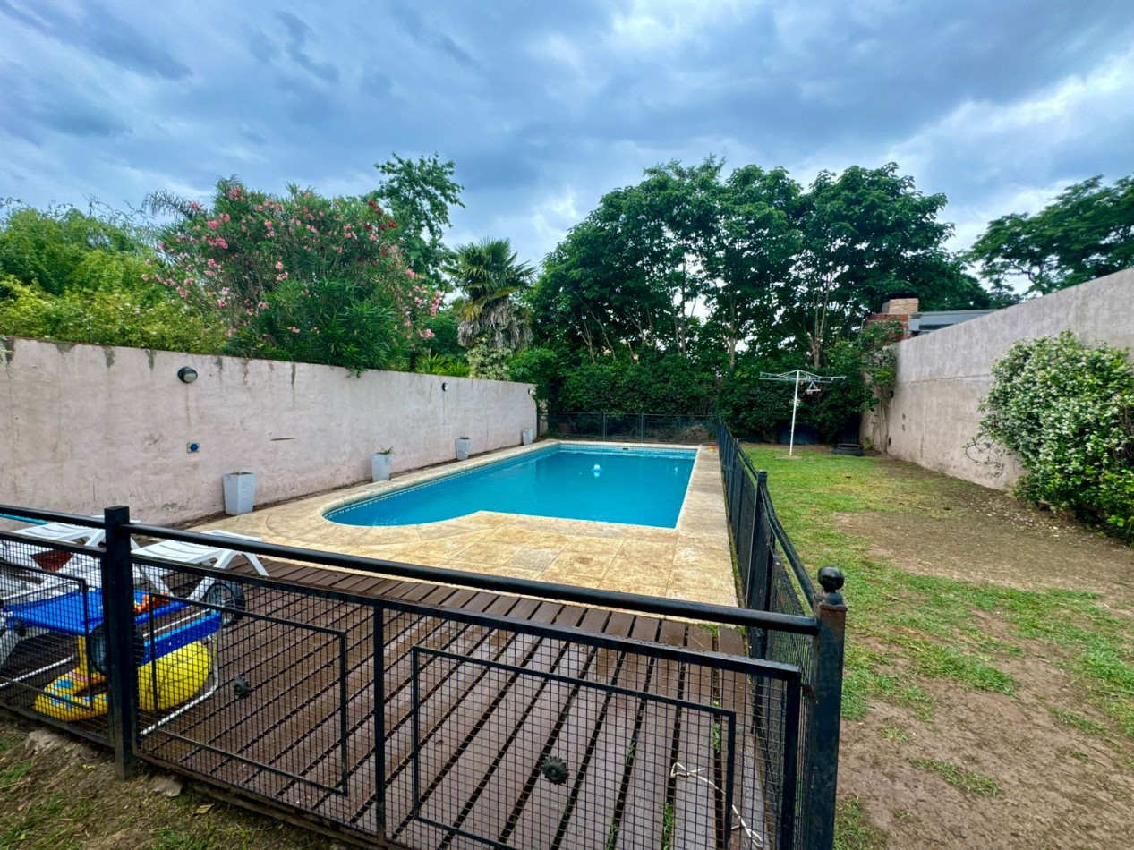 Se Vende Casa cuatro amb, con cochera, piscina (LOBOS) Facilidaddes de Pago