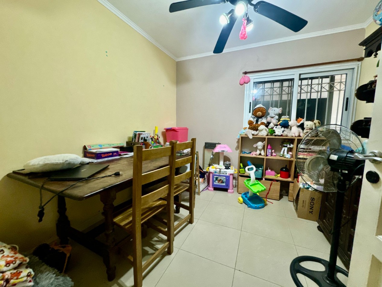 Se Vende Casa cuatro amb, con cochera, piscina (LOBOS) Facilidaddes de Pago