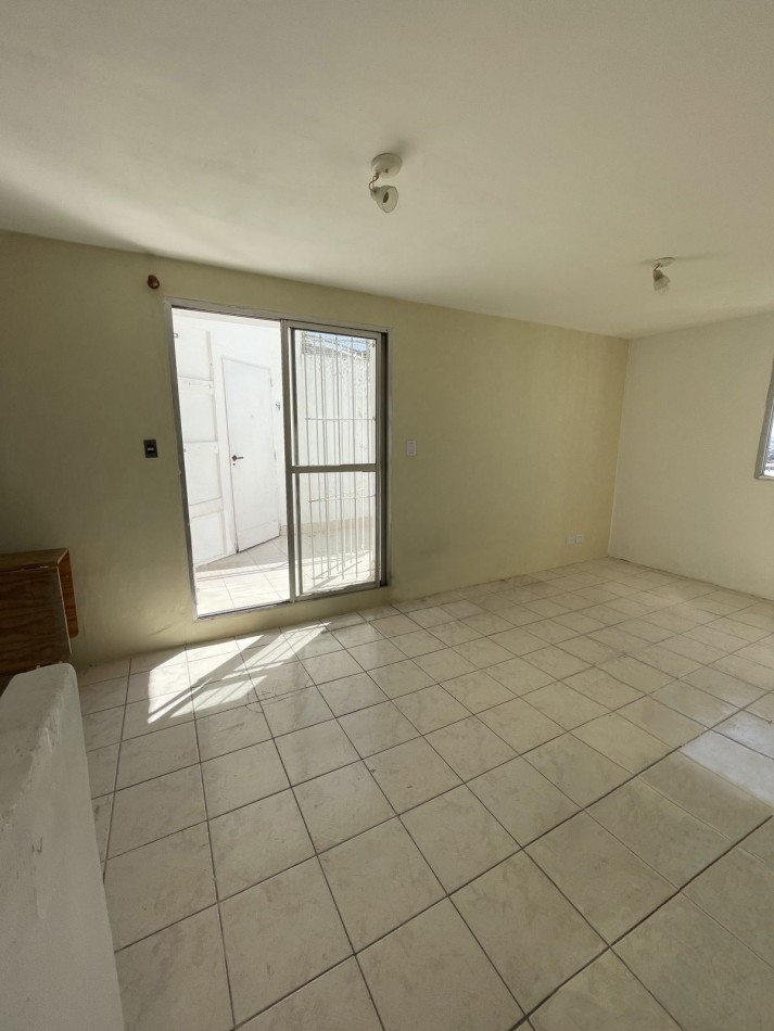 Se vende departamento cuatro ambientes (Barrio Piedra Buena)