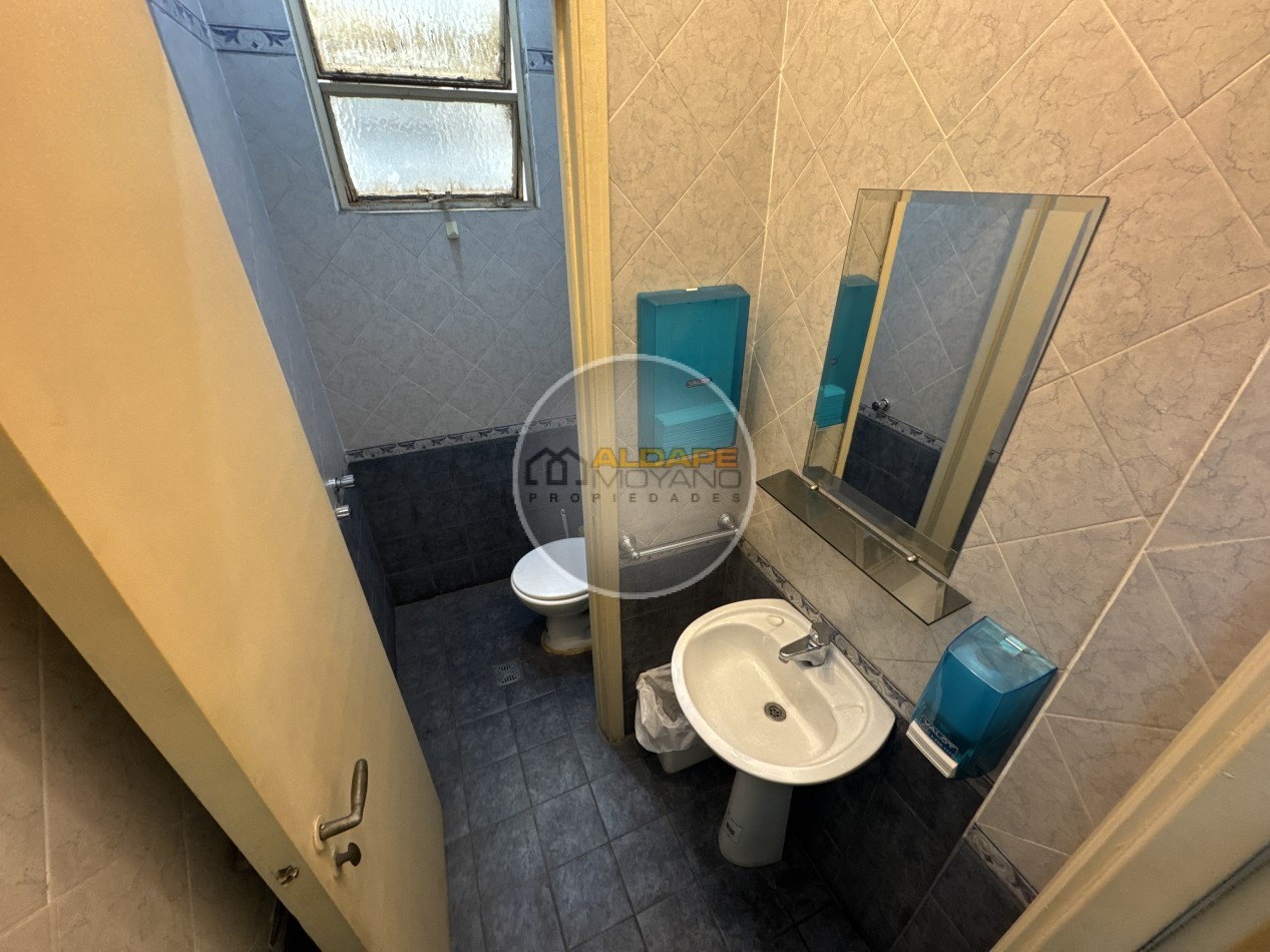 Se Vende Oficina (Monserrat)