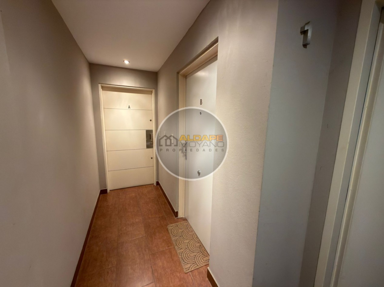 Se Vende Departamento dos amb con cochera (Villa Luro)