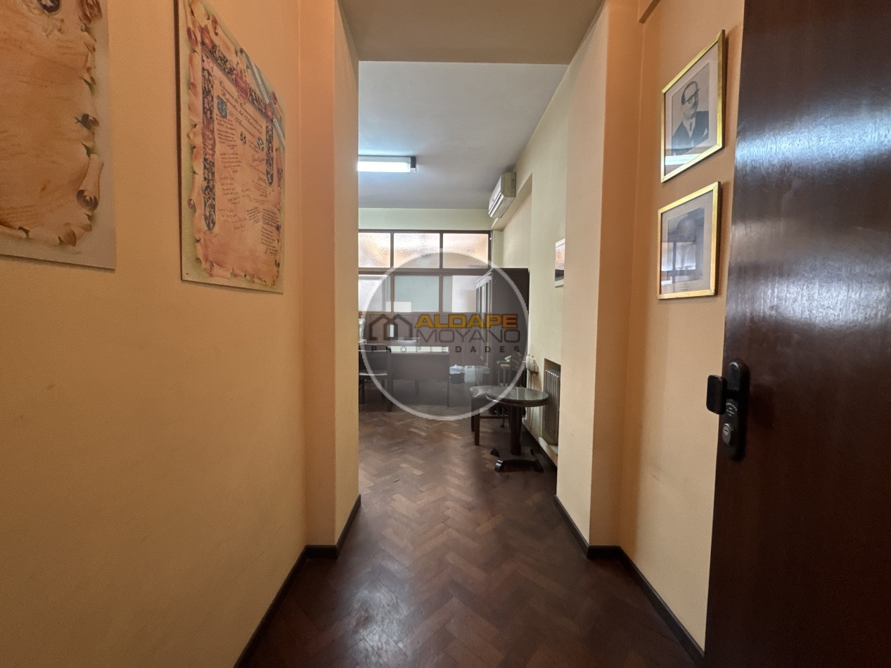 Se Vende Oficina (Monserrat)