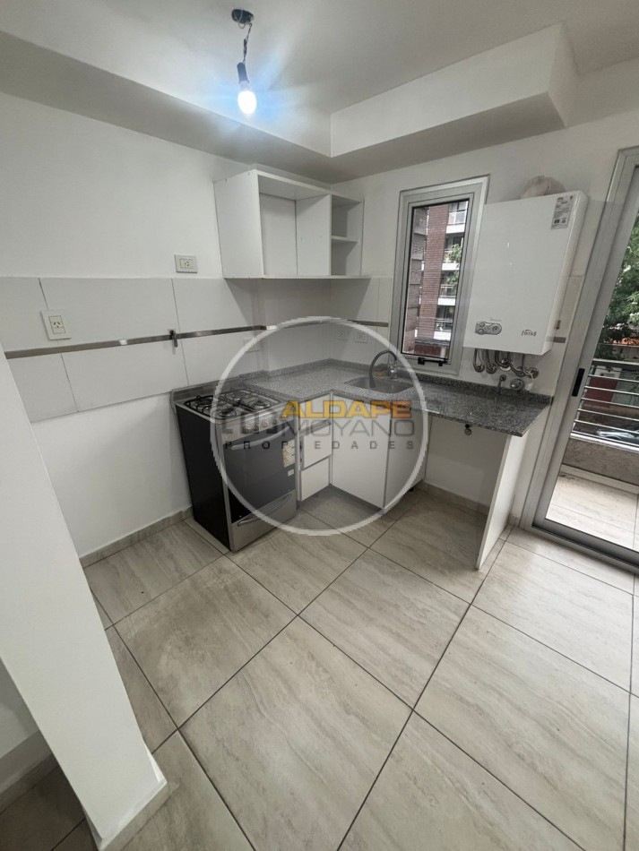 Se alquila departamento dos ambientes (Moron)