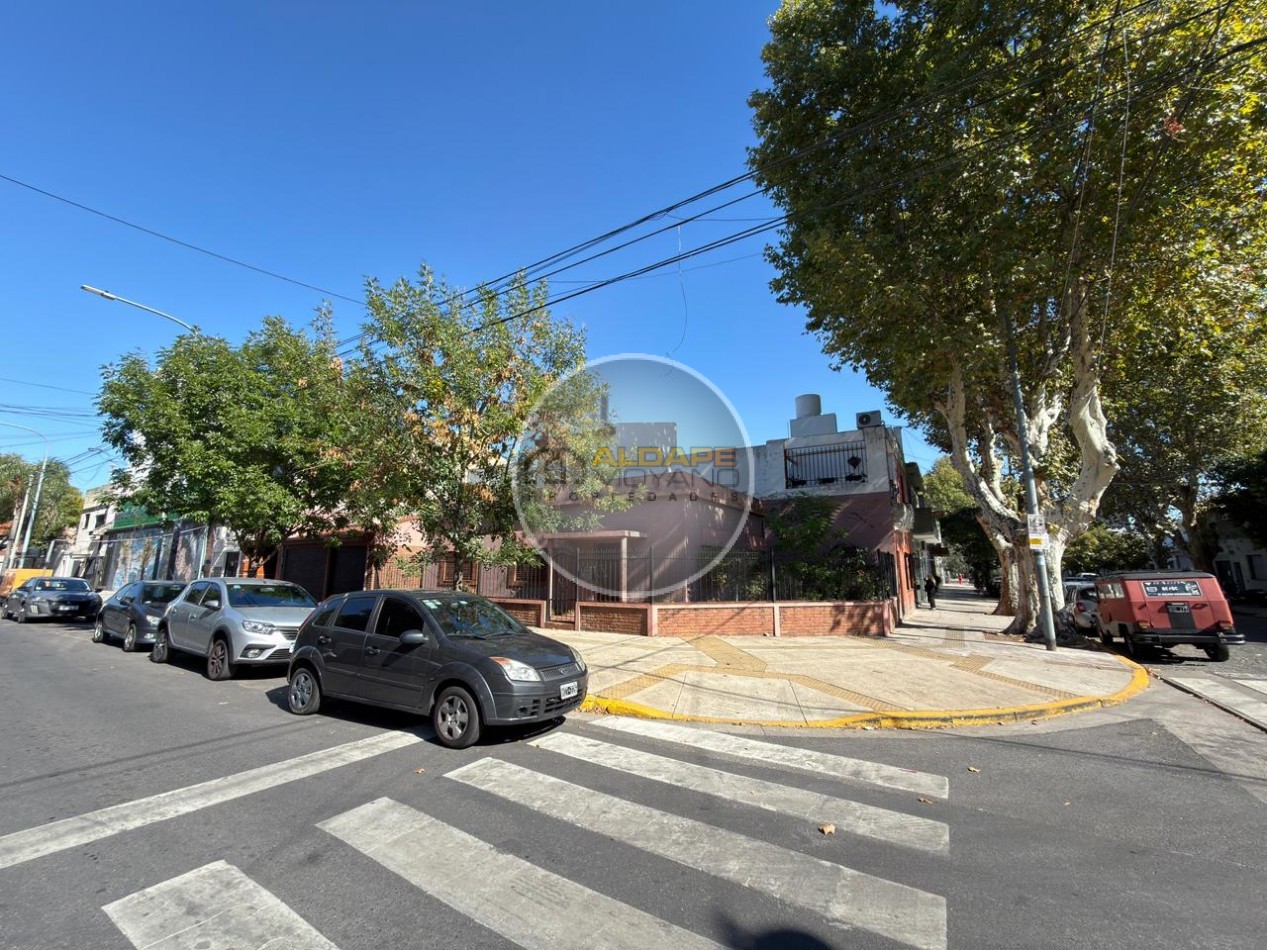 Se vende Casa/Lote con planos aprobados. (1000 metros vendibles)