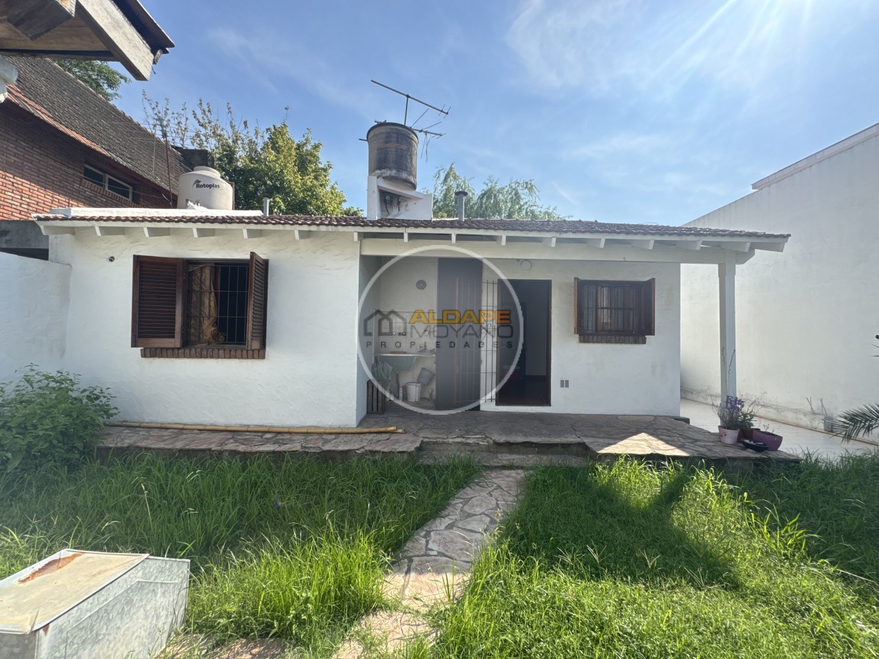 Se Vende Casa tres amb, lote propio (Castelar)