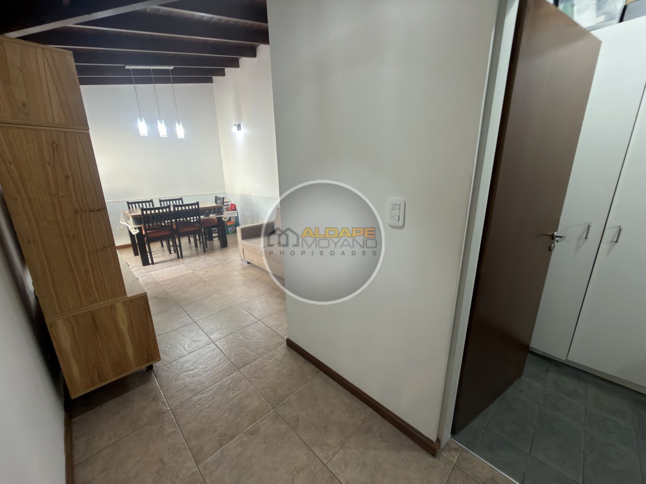 Se Vende PH tres ambientes, Impecable, apto credito (Parque Avellaneda)