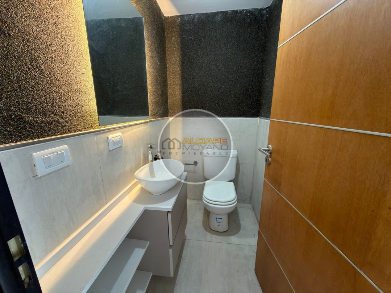 Se vende departamentosemi piso, tres amb. A estrenar!! (Villa Lugano)