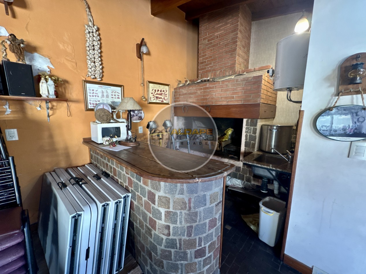 Se Vende Casa Multifamiliar, Cochera Doble, Quincho (Villa Lugano)