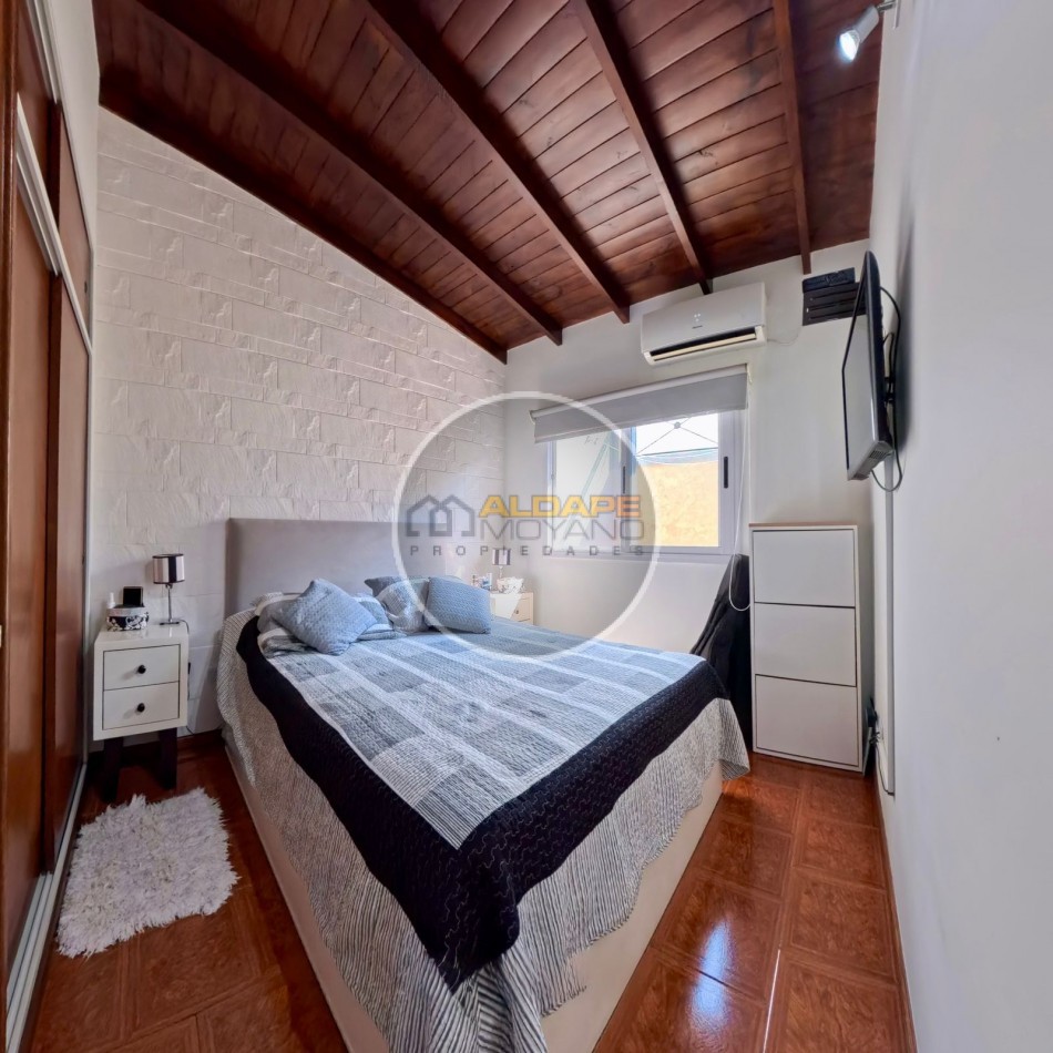 Se Vende PH tres ambientes, Impecable, apto credito (Parque Avellaneda)