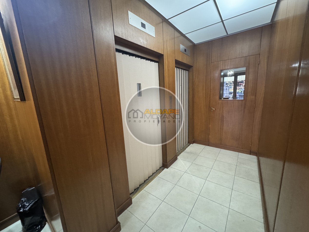 Se Vende Oficina (Monserrat)