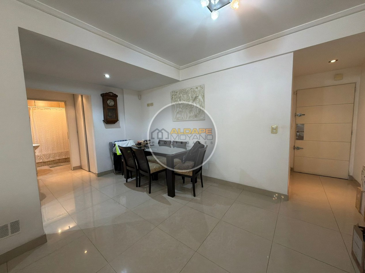 Se Vende Departamento dos amb con cochera (Villa Luro)