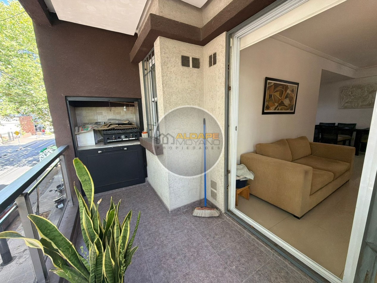 Se Vende Departamento dos amb con cochera (Villa Luro)