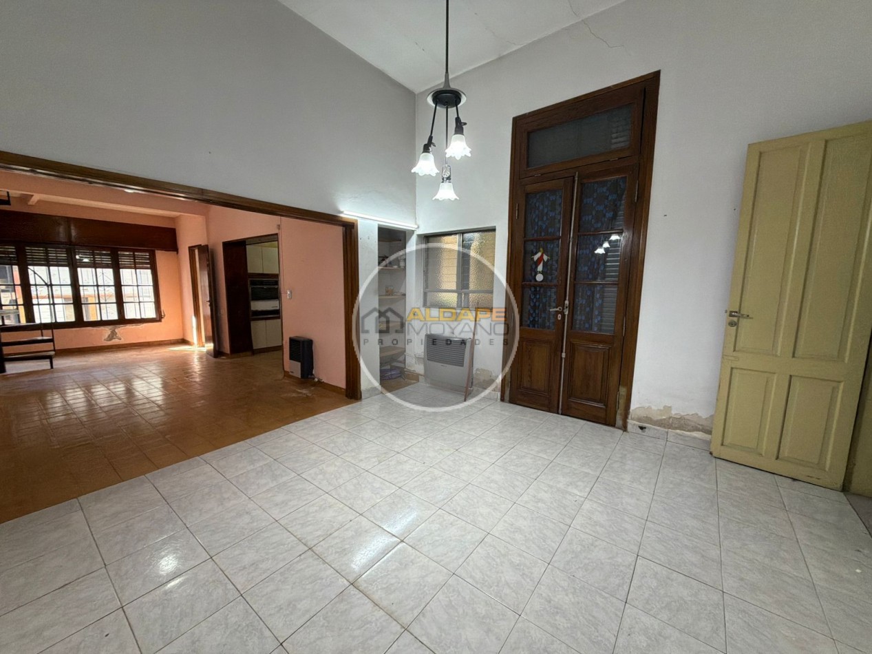 Alquiler comercial: Local, Galpon y vivienda!! (Villa Lugano)