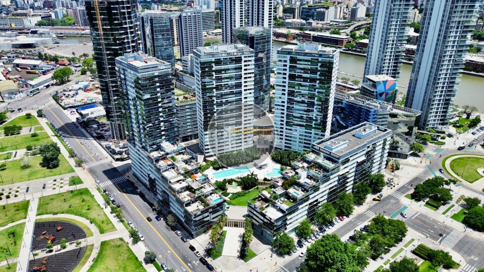 Se Vende Penthouse tres ambientes (Edificio Zencity - Puerto Madero)
