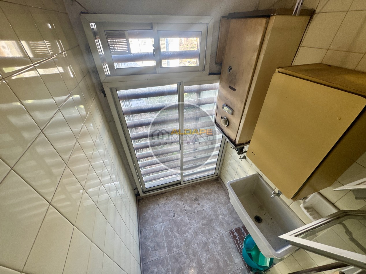 Se Vende departamento tres ambientes (barrio copello)