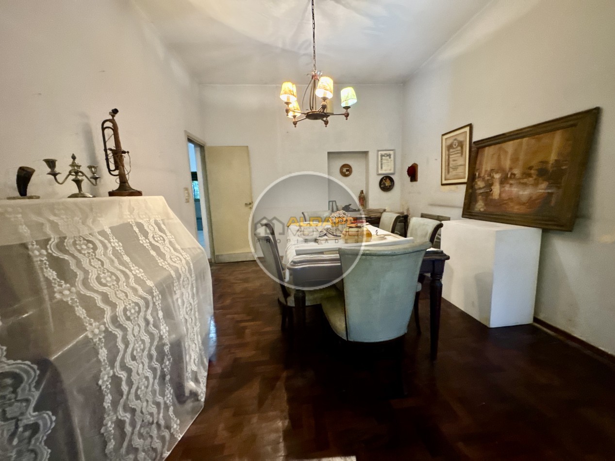 Se Vende Casa cinco ambientes, con cochera, Apto Credito Hipotecario!!