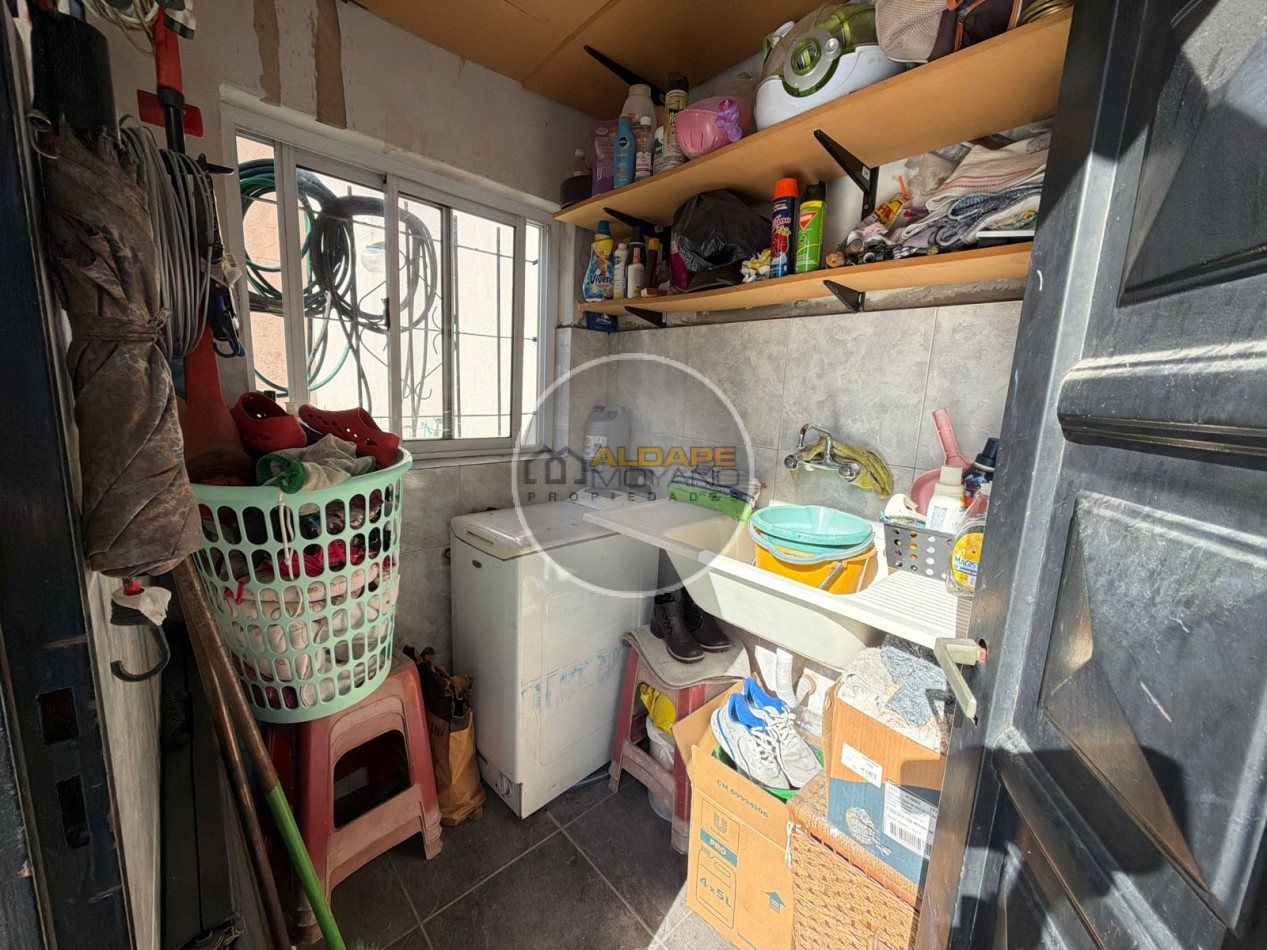 En Venta PH cuatro ambientes con cochera (Lomas del Mirador)