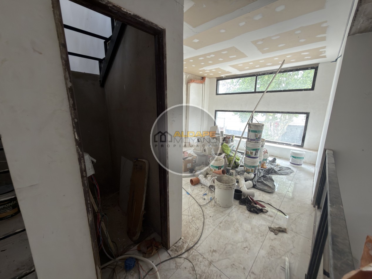 Se Vende Galpon con vivienda cuatro ambientes (Mataderos)