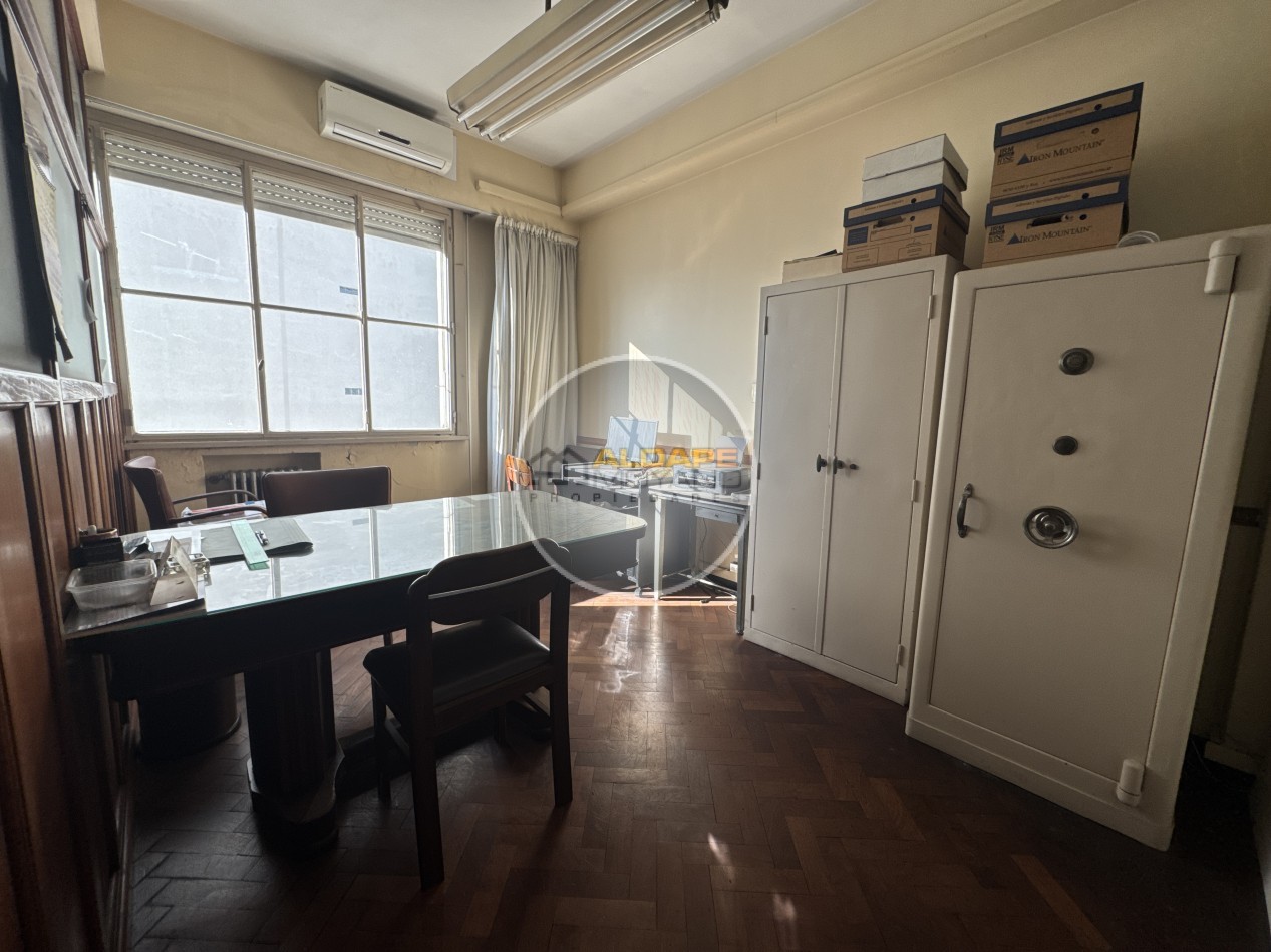 Se Vende Oficina (Monserrat)