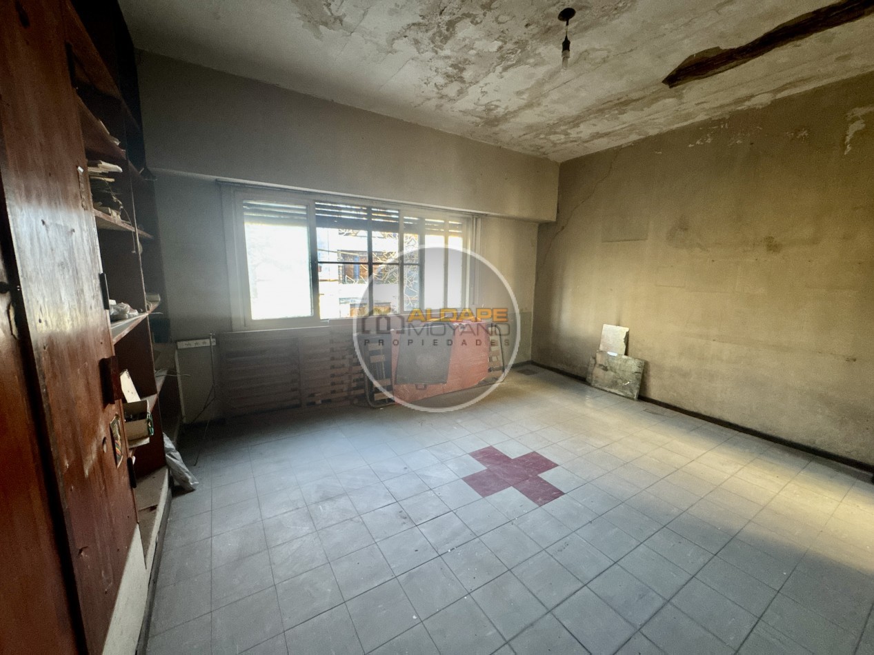 Se Vende Casa cinco ambientes, con cochera, Apto Credito Hipotecario!!