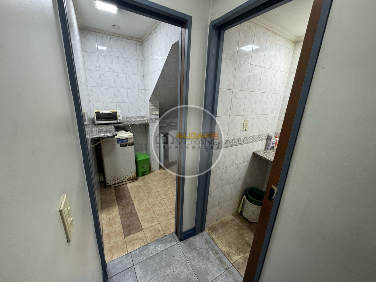 Se Alquila Local Comercial (Centro comercial - Villa Lugano)