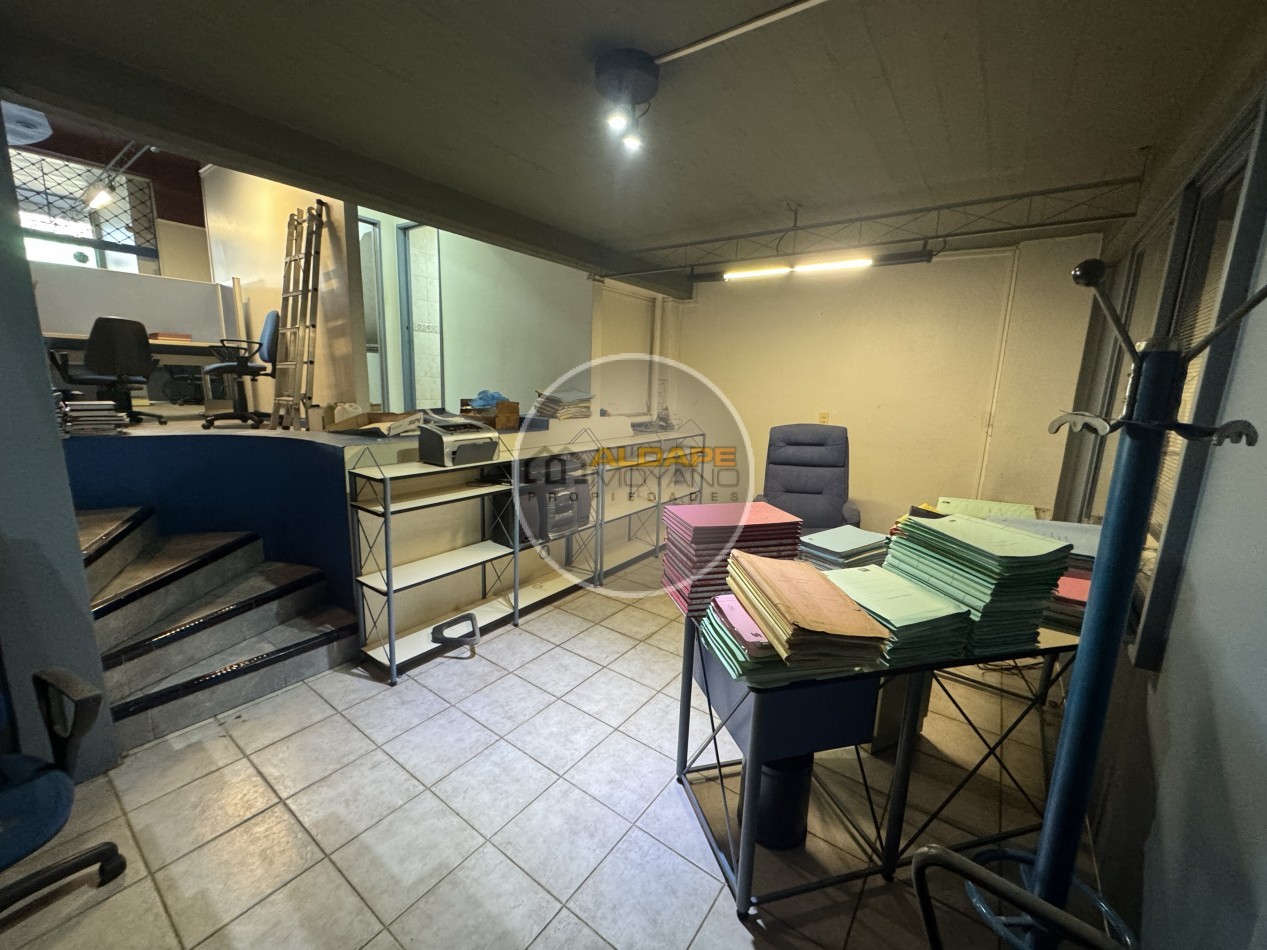 Se Alquila Local Comercial (Centro comercial - Villa Lugano)