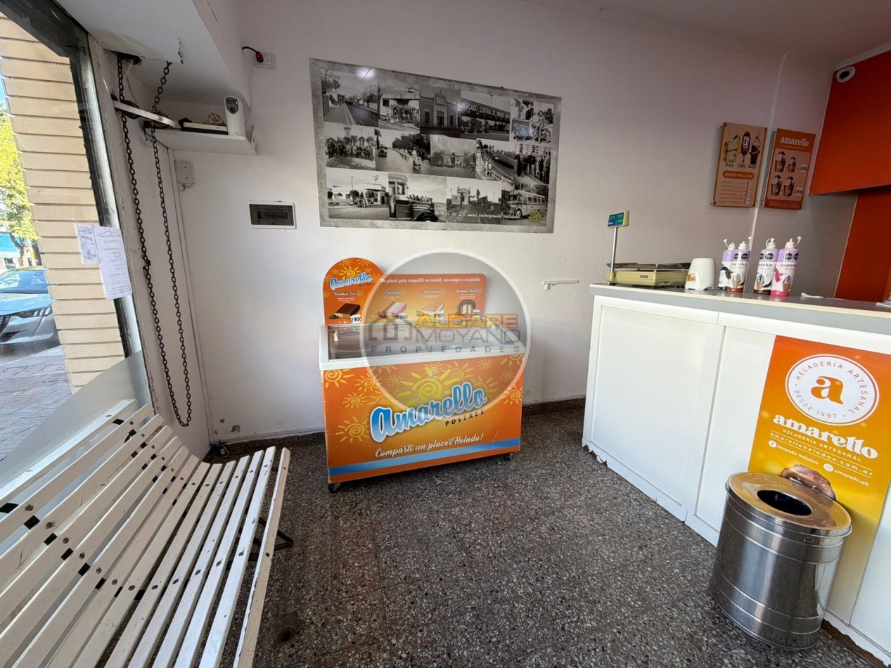 Se Vende fondo de comercio (Heladeria) Villa Celina