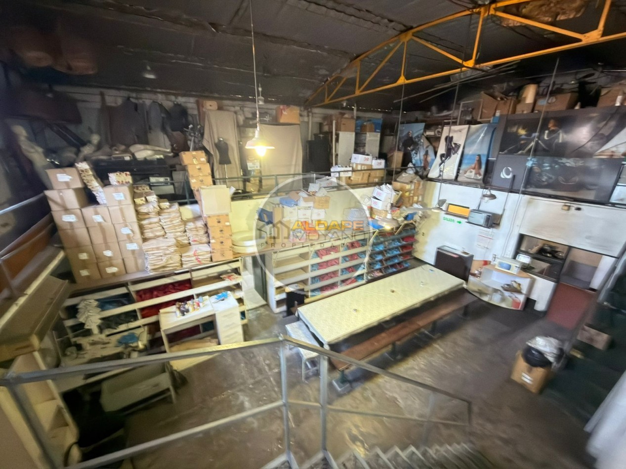 Se Vende Galpon,  total 1600mts2, (Mataderos)