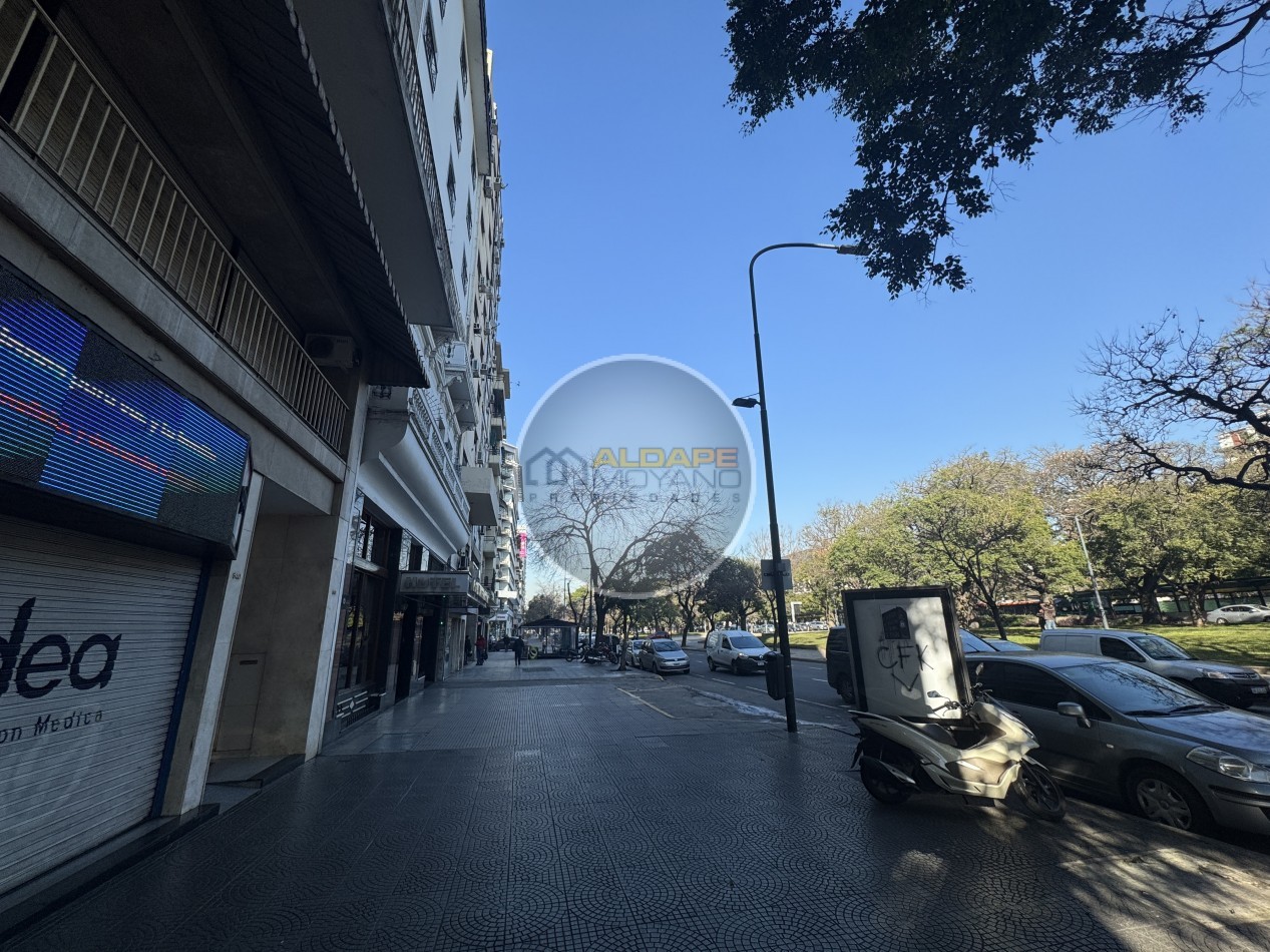 Se Vende Oficina (Monserrat)