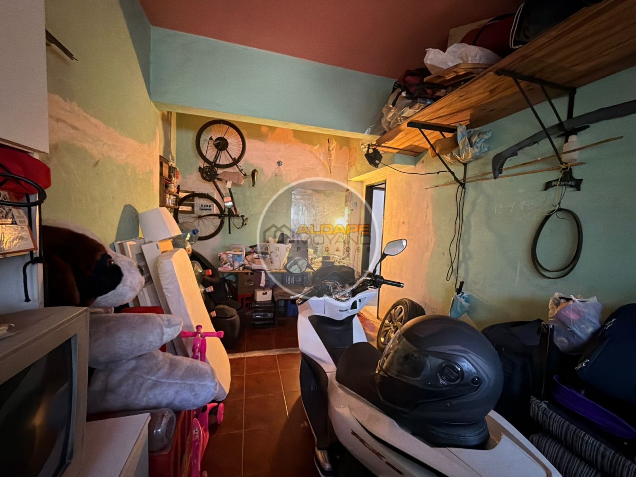 En Venta PH cuatro ambientes con cochera (Lomas del Mirador)