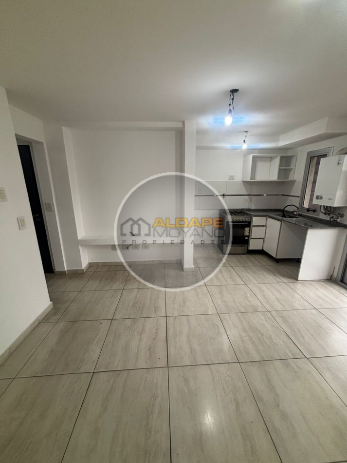 Se alquila departamento dos ambientes (Moron)