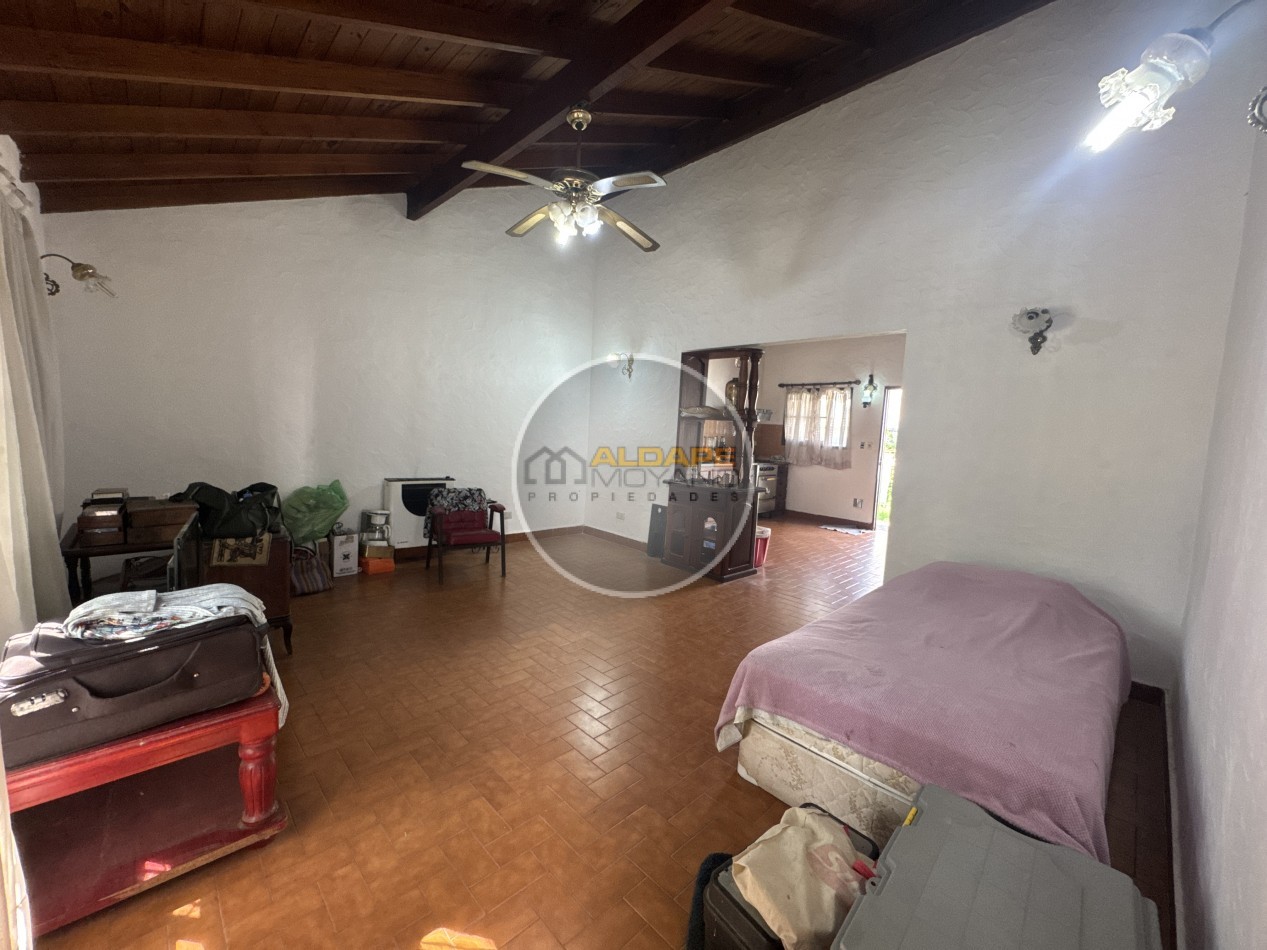 Se Vende Casa tres amb, lote propio (Castelar)