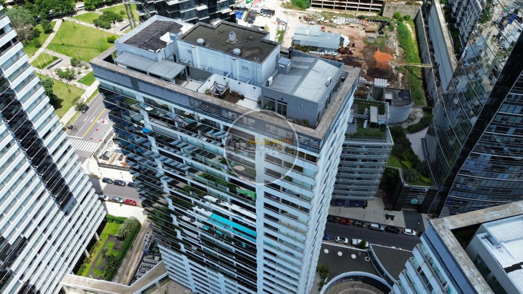 Se Vende Penthouse tres ambientes (Edificio Zencity - Puerto Madero)