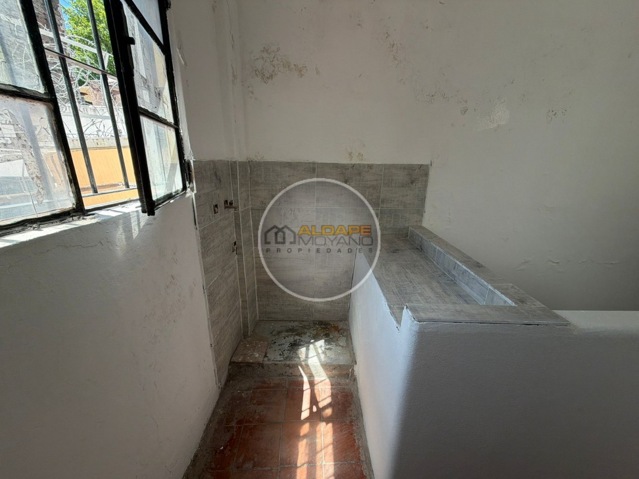 Se vende Casa PH, tres ambientes, totalmente independiente, Devoto