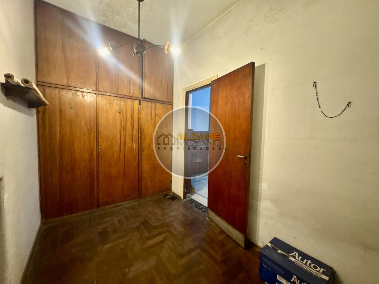 Se Vende Casa cinco ambientes, con cochera, Apto Credito Hipotecario!!