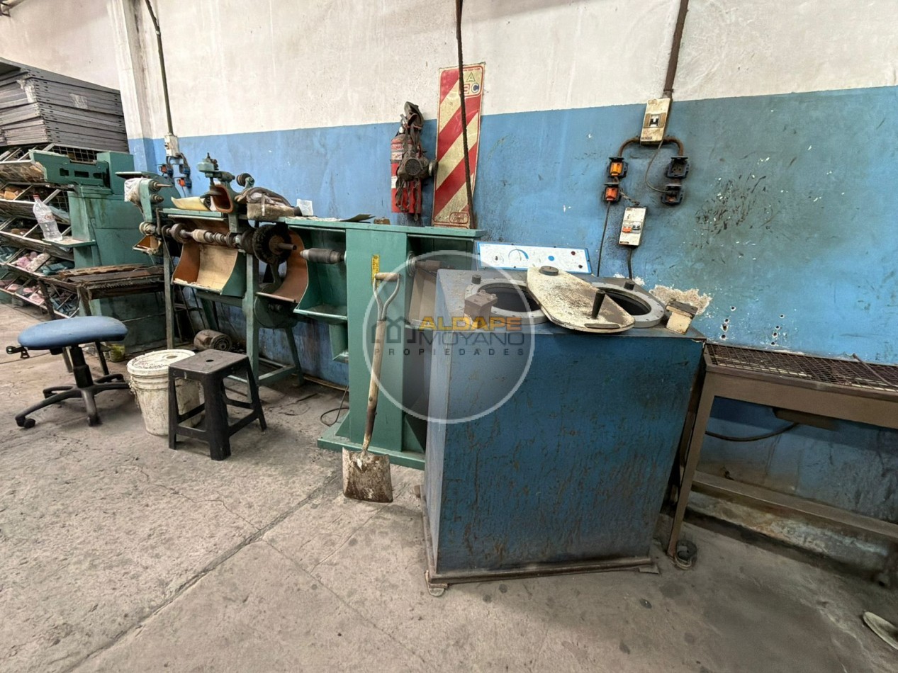 Se vende fondo de comercio/ instalaciones/para el Rubro Calzado, Oportunidad!! (villa lugano)