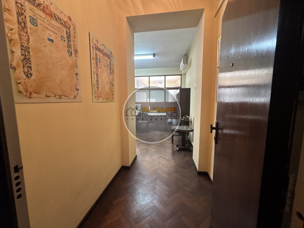 Se Vende Oficina (Monserrat)